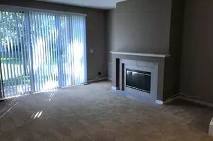1828 Lucylle Ct, Saint Charles, IL 60174 - Photo 2