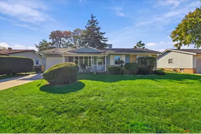 760 Crest Avenue, Elk Grove Village, IL 60007 - Photo 1