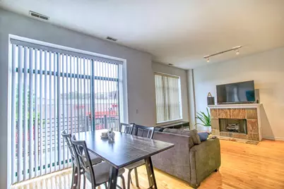 4050 N Lincoln Avenue #202, Chicago, IL 60618 - Photo 6