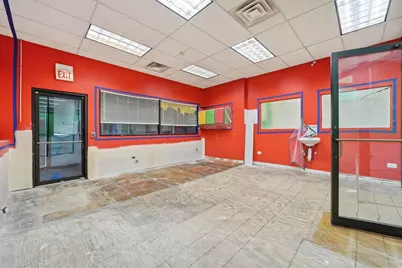 222 E 61st Street, Chicago, IL 60637 - Photo 6
