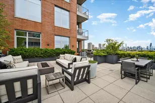 540 W Webster Ave, Chicago, IL 60614 - Photo 14