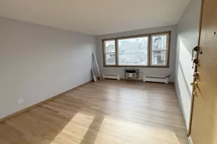 4385 N Oak Park Ave, Harwood Heights, IL 60706 - Photo 2