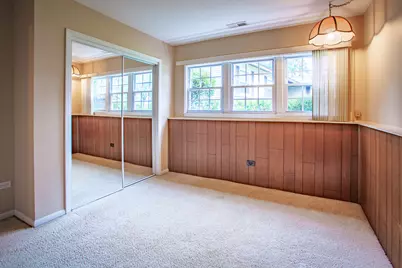 1379 Cumberland Circle W, Elk Grove Village, IL 60007 - Photo 14