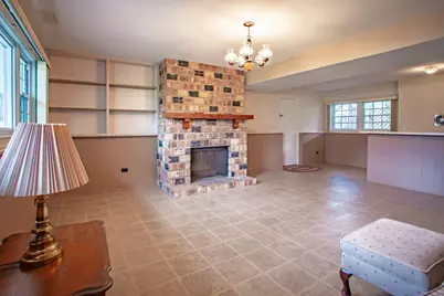 1379 Cumberland Circle W, Elk Grove Village, IL 60007 - Photo 12