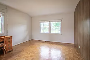 1379 Cumberland Cir W, Elk Grove Village, IL 60007 - Photo 8