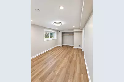 18 S Austin Boulevard #B, Oak Park, IL 60304 - Photo 6