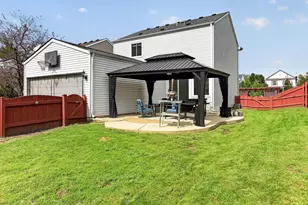 224 Presidential Blvd, Oswego, IL 60543 - Photo 22