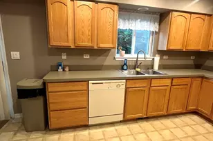 1749 Newport Ln, Montgomery, IL 60538 - Photo 16