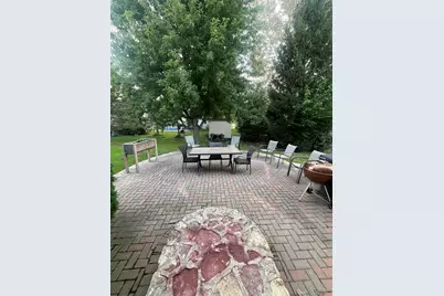 1749 Newport Lane, Montgomery, IL 60538 - Photo 2