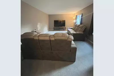 1749 Newport Lane, Montgomery, IL 60538 - Photo 14