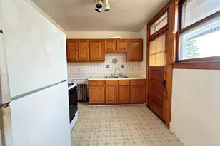 4208 W Cullom Ave, Chicago, IL 60641 - Photo 6