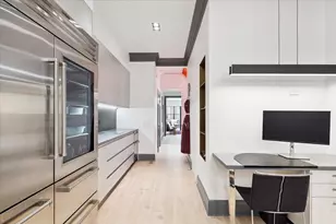 1318 N Astor St, Chicago, IL 60610 - Photo 34
