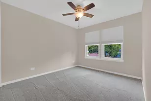 4440 Dublin Ct, Hanover Park, IL 60133 - Photo 14