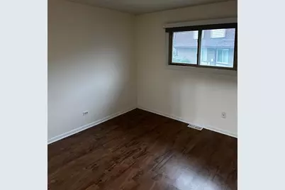 2510 Berkshire Court #1, Waukegan, IL 60087 - Photo 8