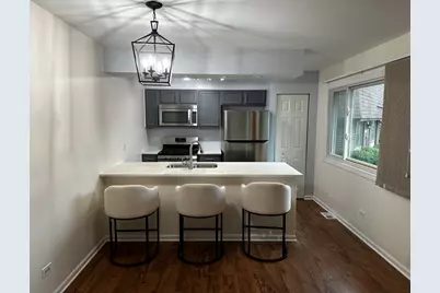 2510 Berkshire Court #1, Waukegan, IL 60087 - Photo 2