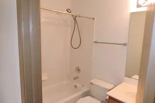 2480 Frost Dr, Aurora, IL 60503 - Photo 20