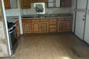 2631 Kennedy Dr, North Chicago, IL 60064 - Photo 2