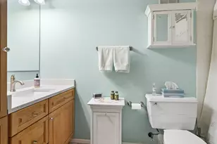 1605 E Central Rd, Arlington Heights, IL 60005 - Photo 12