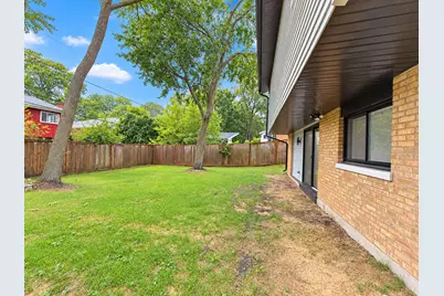 2658 Crawford Avenue, Evanston, IL 60201 - Photo 6