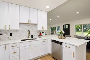 2658 Crawford Ave, Evanston, IL 60201 - Photo 16