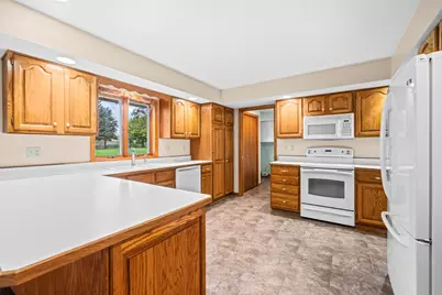 6626 Shadybrook Trail, Loves Park, IL 61111 - Photo 8