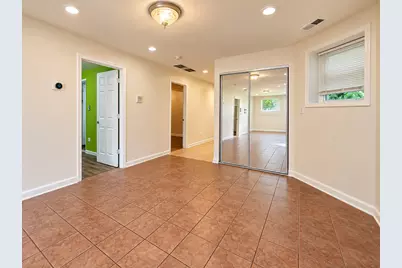 1229 N Austin Boulevard #1, Chicago, IL 60651 - Photo 2