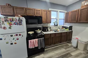 8237 S Burley Ave, Chicago, IL 60617 - Photo 2