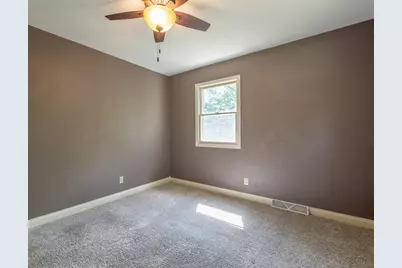 732 Santa Fe Drive, Freeport, IL 61032 - Photo 48