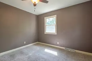 732 Santa Fe Dr, Freeport, IL 61032 - Photo 48