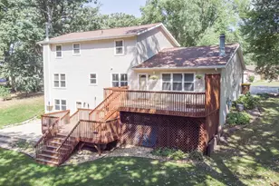 732 Santa Fe Dr, Freeport, IL 61032 - Photo 8