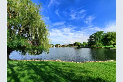 9374 Bay Colony Drive #2S, Des Plaines, IL 60016 - Photo 4
