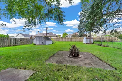 126 Bunkerhill Avenue, South Elgin, IL 60177 - Photo 24