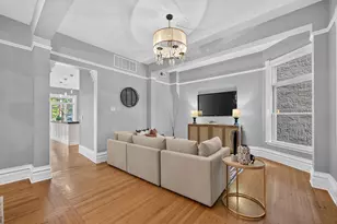 634 W Briar Pl, Chicago, IL 60657 - Photo 20