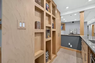 634 W Briar Pl, Chicago, IL 60657 - Photo 56