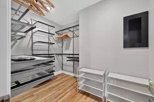 634 W Briar Pl, Chicago, IL 60657 - Photo 46