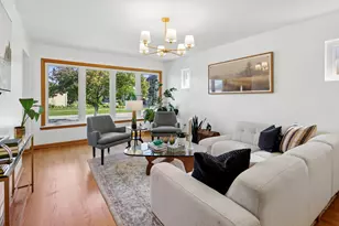 6905 W Leland Ave, Harwood Heights, IL 60706 - Photo 2