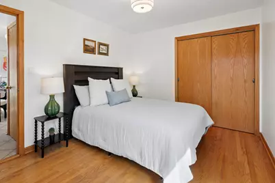 6905 W Leland Avenue, Harwood Heights, IL 60706 - Photo 12