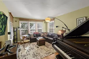309 Chestnut St, Woodstock, IL 60098 - Photo 6