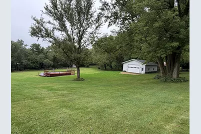 2472 W Red Oak Road, Freeport, IL 61032 - Photo 48