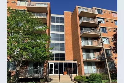2211 S Stewart Avenue #6A, Lombard, IL 60148 - Photo 1