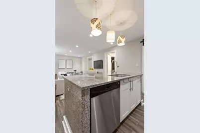 1625 W Ainslie Street #BE, Chicago, IL 60640 - Photo 24