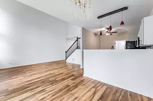 2525 Looking Glass Ct, Aurora, IL 60502 - Photo 8