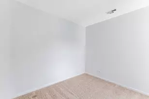 2525 Looking Glass Ct, Aurora, IL 60502 - Photo 24