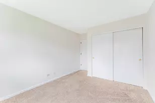 2525 Looking Glass Ct, Aurora, IL 60502 - Photo 14