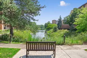 701 Lake Hinsdale Dr, Willowbrook, IL 60527 - Photo 26