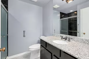 701 Lake Hinsdale Dr, Willowbrook, IL 60527 - Photo 22