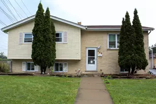 409 E Cherry Hill, Addison, IL 60101 - Photo 1