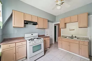 4851 S Wood St, Chicago, IL 60609 - Photo 6