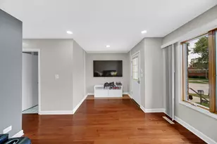 3501 Sarah St, Franklin Park, IL 60131 - Photo 4