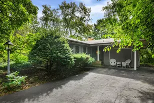 324 W Elm St, Wheaton, IL 60189 - Photo 1